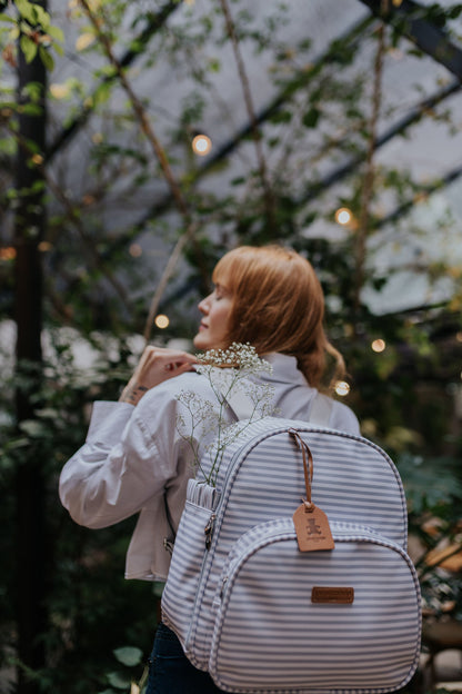 Mochila Maternidad Mediana Con Bolsillo Térmico Crescer Gris